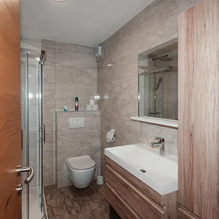 Apartmaji Laznik Ljubno