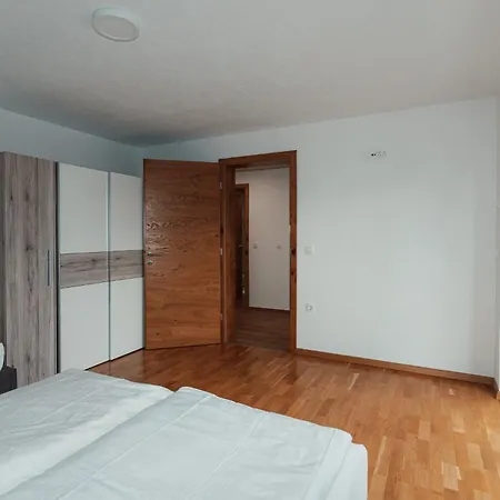 Апартаменты Apartmaji Laznik
